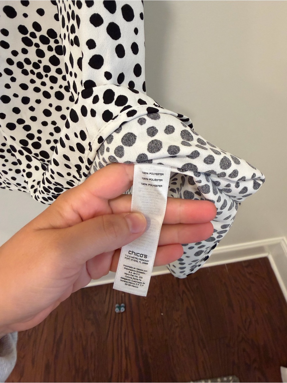 Chicos Tank Top Womens Sz 2 Large Black White Polka Dot Sleeveless Top Travel - Picture 5 of 10